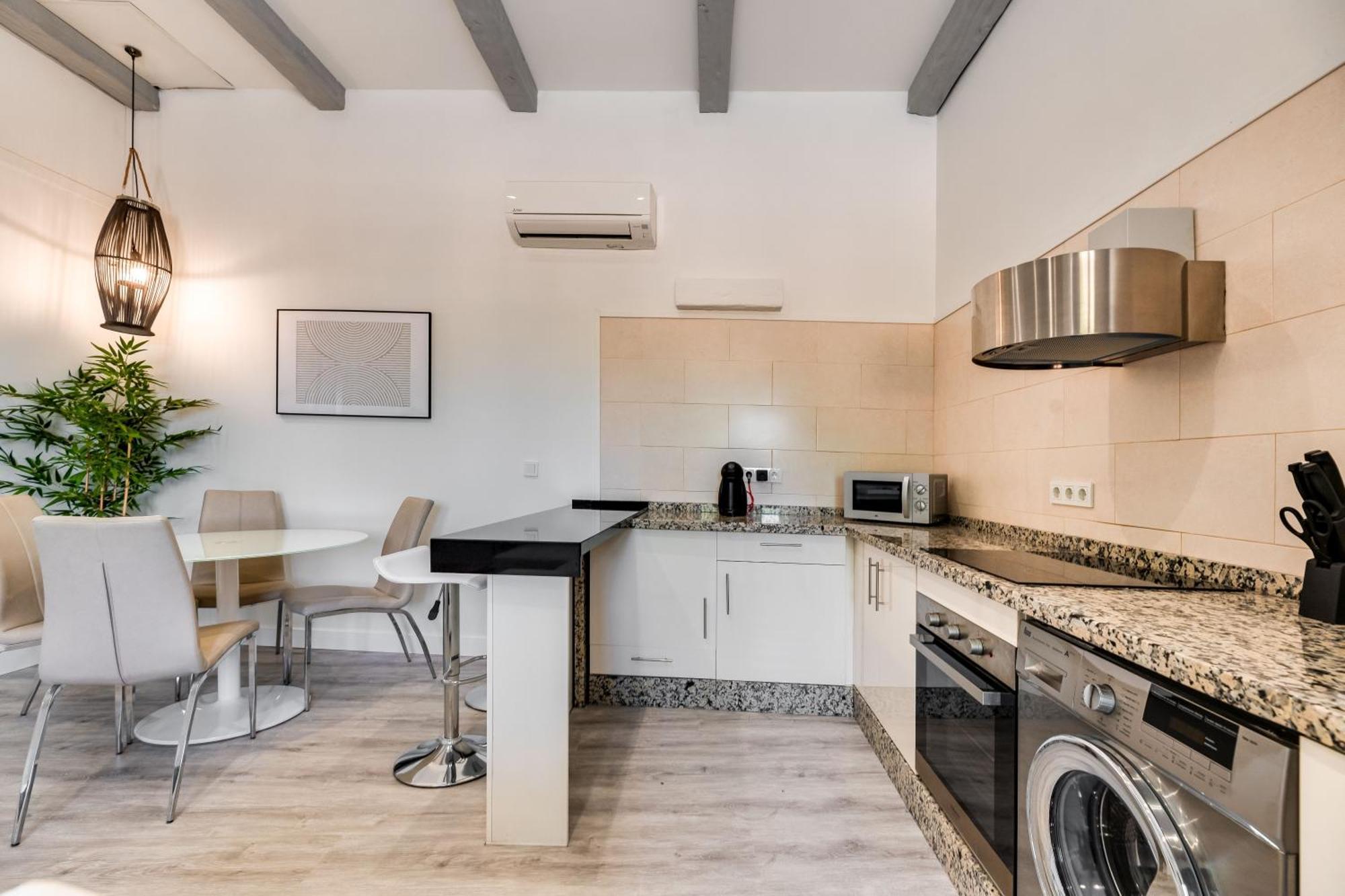 Sea View With Shared Terrace Apartment มาลากา ภายนอก รูปภาพ